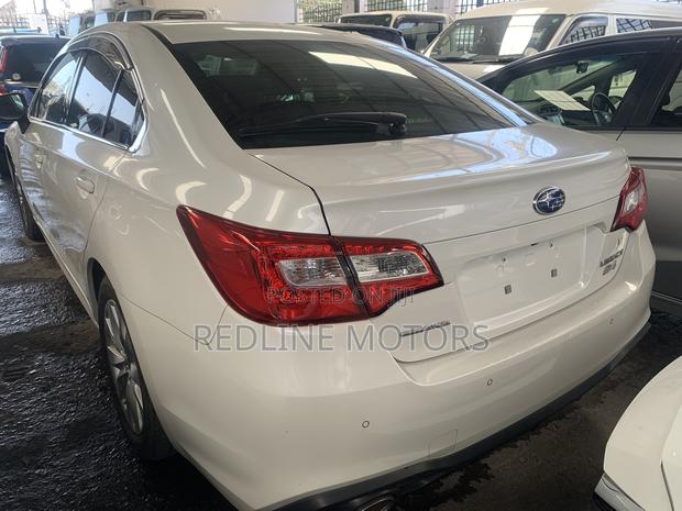 Subaru Legacy 2.5i AWD 2018 Off white