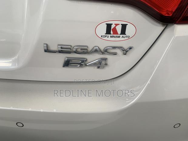 Subaru Legacy 2.5i AWD 2018 Off white