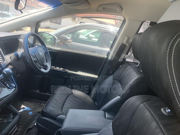 Honda Odyssey 2.0 Hybrid (7 seater) 2017 White