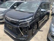 Toyota Voxy 2018 Green for sale