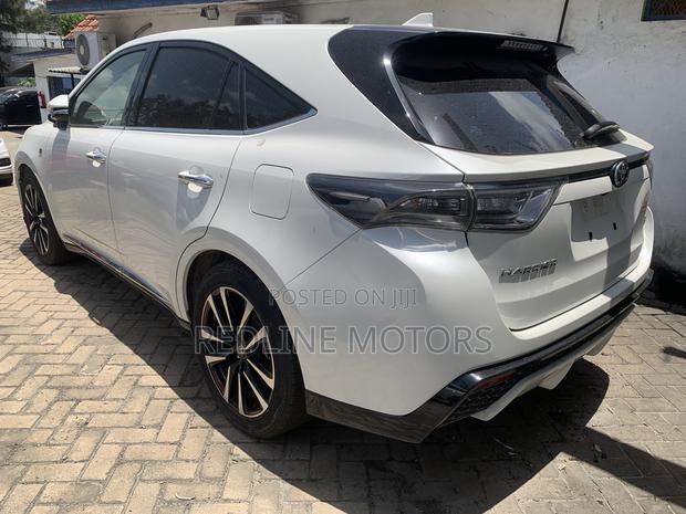 Toyota Harrier 2.0 Turbo 4WD 2018 Pearl
