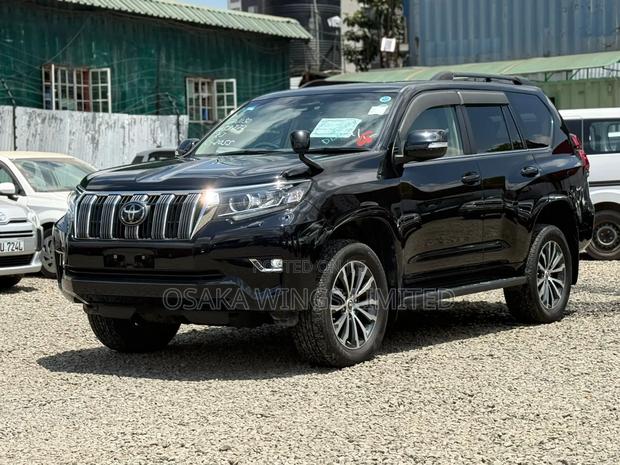 Toyota Land Cruiser Prado 2.8 2020 Black