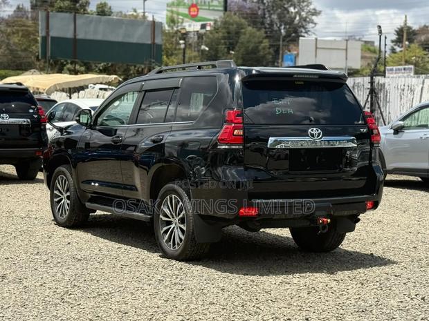 Toyota Land Cruiser Prado 2.8 2020 Black