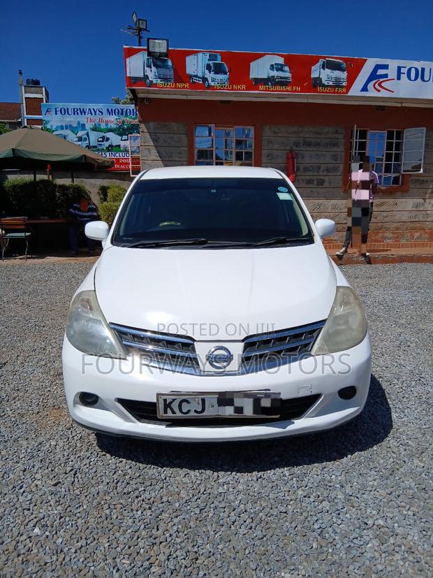 Nissan Tiida 2011 White