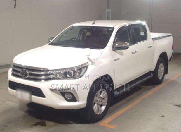 Toyota Hilux Revo Double Cab Deisel 2.4 AWD 2019 White