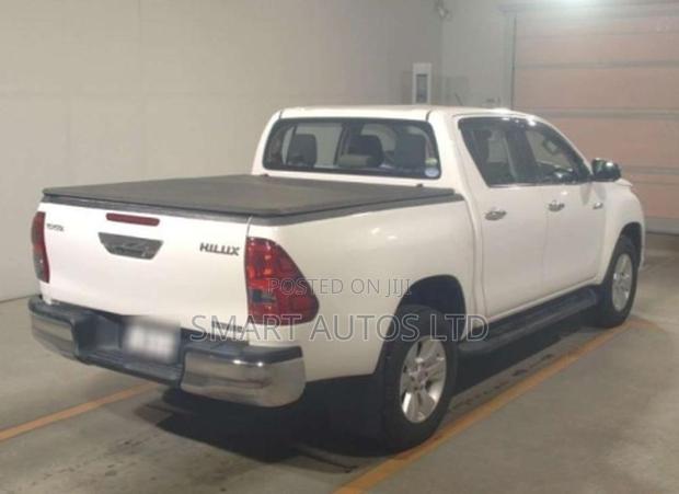 Toyota Hilux Revo Double Cab Deisel 2.4 AWD 2019 White