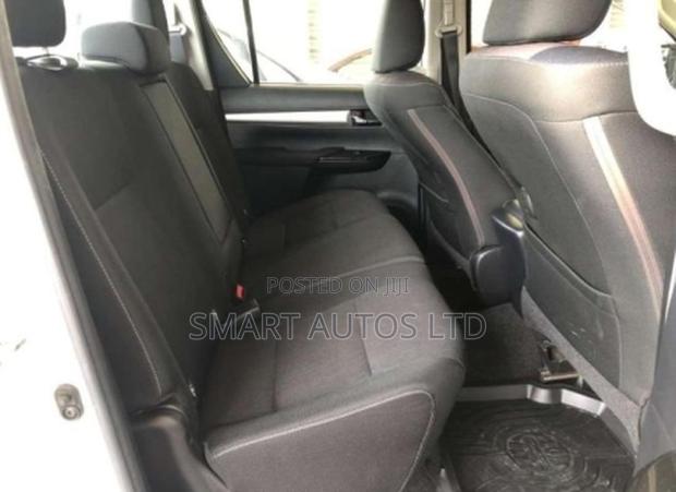 Toyota Hilux Revo Double Cab Deisel 2.4 AWD 2019 White