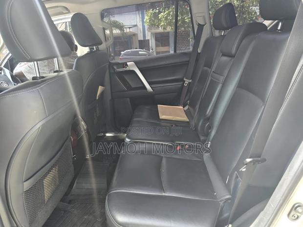 Toyota Land Cruiser Prado 2016 White