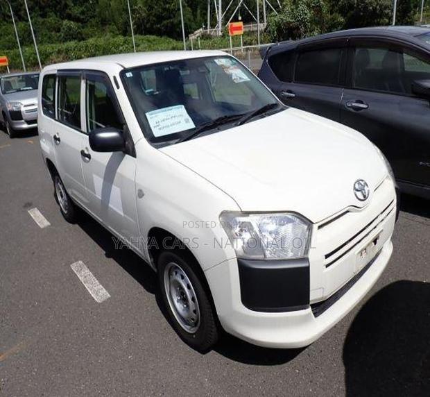 Toyota Probox 1.5 DX Comfort 4WD 2019 White