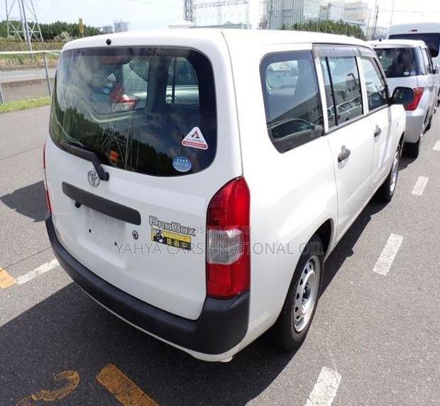 Toyota Probox 1.5 DX Comfort 4WD 2019 White