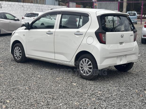 Daihatsu Mira 2018 White