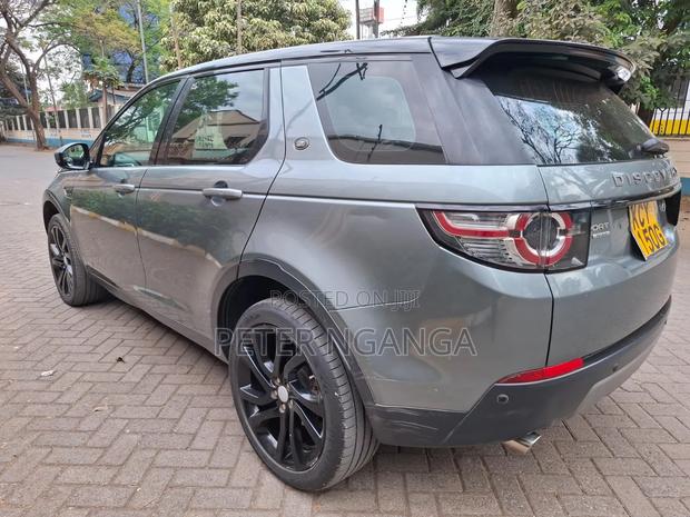 Land Rover Discovery 2015 Gray