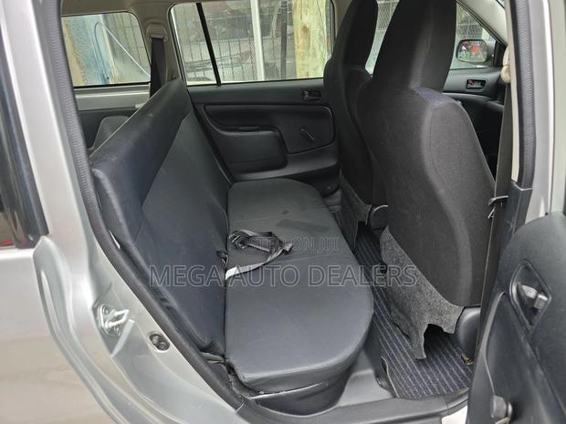 Toyota Probox 2018 Silver