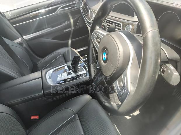 BMW 740 2018 Purple