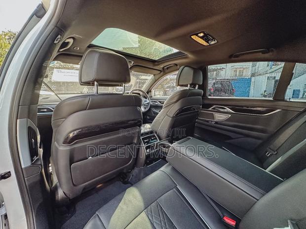 BMW 740 2018 Purple