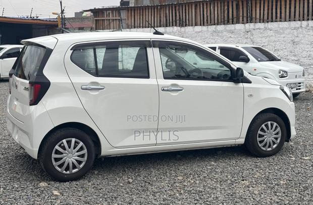 Daihatsu Mira 2018 White