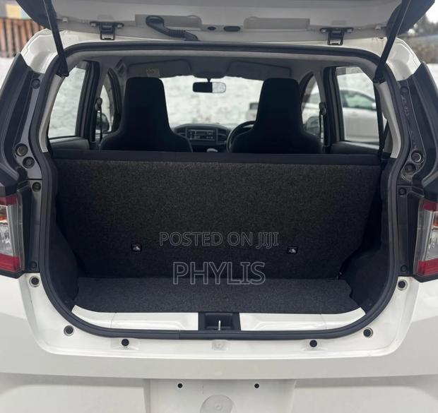 Daihatsu Mira 2018 White