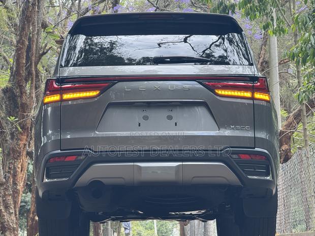 Lexus LX LX 600 2022 Gray