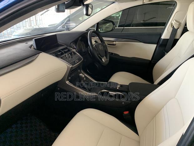 Lexus NX 300 AWD 2018 Blue