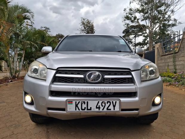 Toyota RAV4 2011 Gray