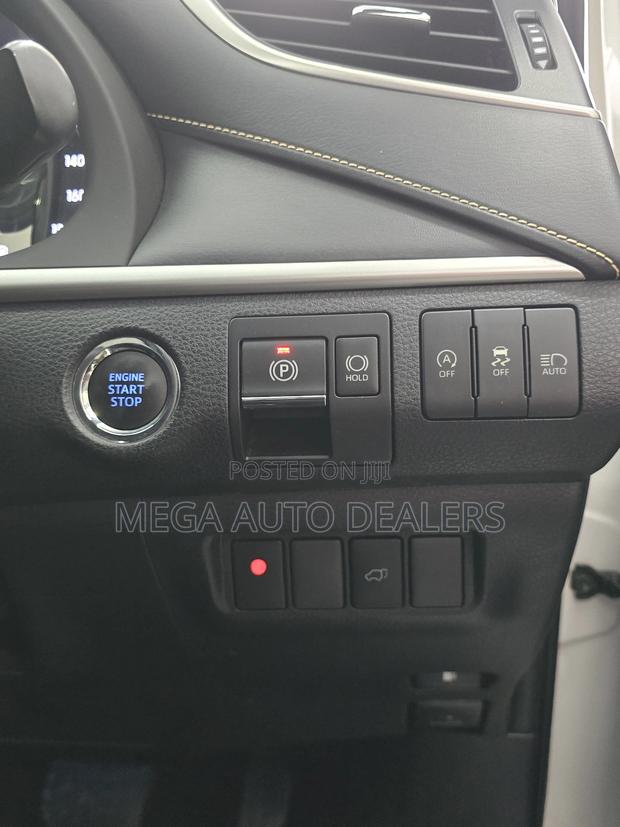 Toyota Harrier 2018 White