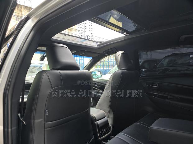 Toyota Harrier 2019 Silver