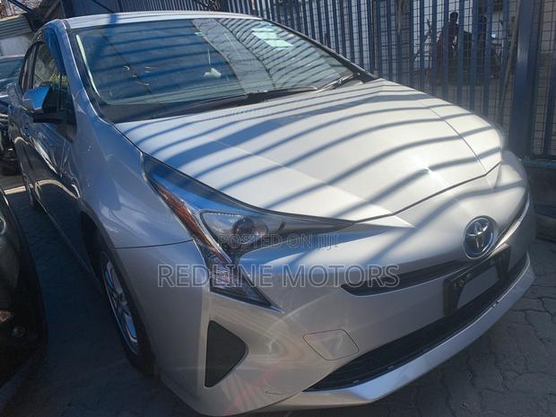 Toyota Prius Two Eco 2018 Silver