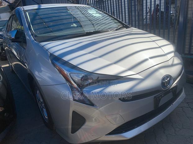 Toyota Prius Two Eco 2018 Silver