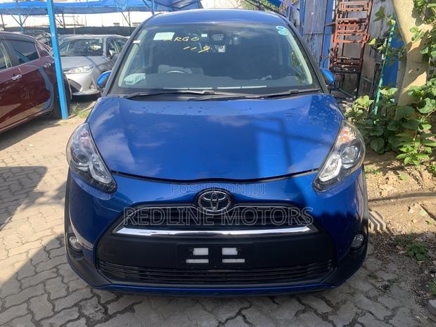 Toyota Sienta 1.5 FWD 2018 Blue