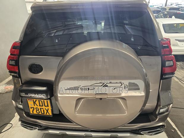 Toyota Land Cruiser Prado 2018 Gold