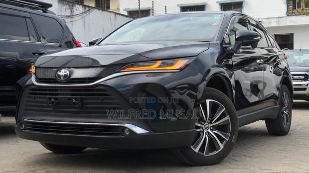 Toyota Harrier 2.0 2020 Black