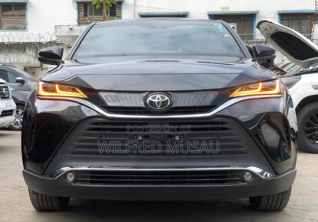 Toyota Harrier 2.0 2020 Black