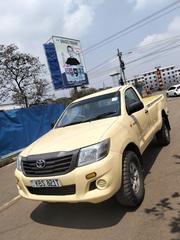 Toyota Hilux 2.5 D-4D 4X4 SRX 2011 Beige for sale