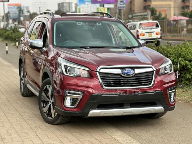 Subaru Forester Premium AWD 2019 Red