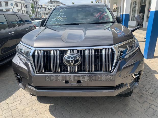 Toyota Land Cruiser Prado 2.7 2019 Gray