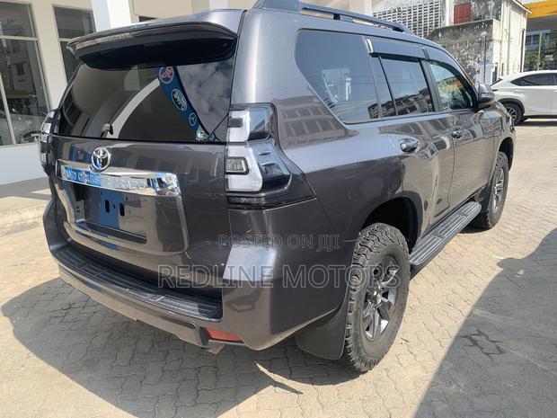 Toyota Land Cruiser Prado 2.7 2019 Gray