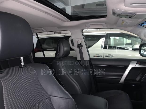 Toyota Land Cruiser Prado 2.8 2018 Matt Black