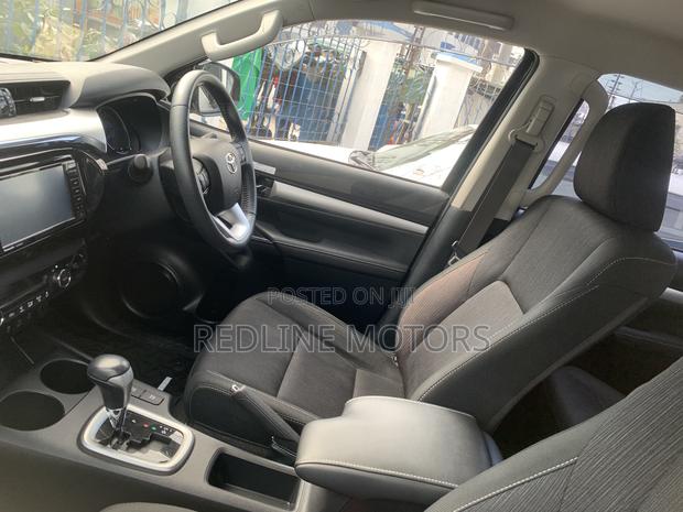 Toyota Hilux Revo Smart Cab Deisel 2.4 AWD 2018 Black