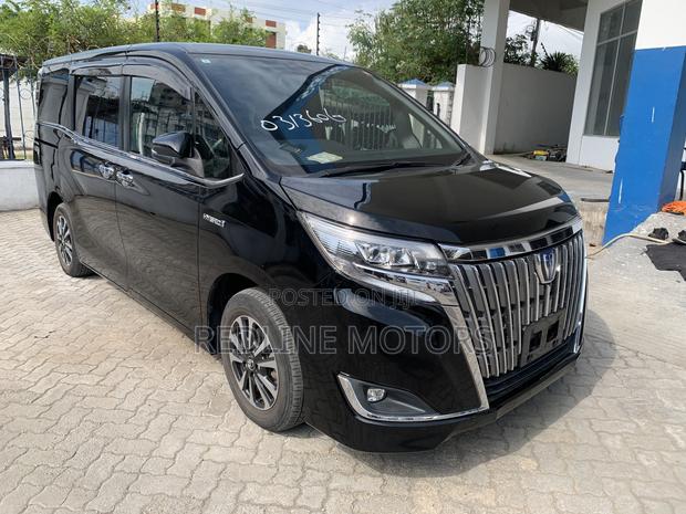 Toyota Esquire 1.8 FWD Hybrid (7 seater) 2018 Black