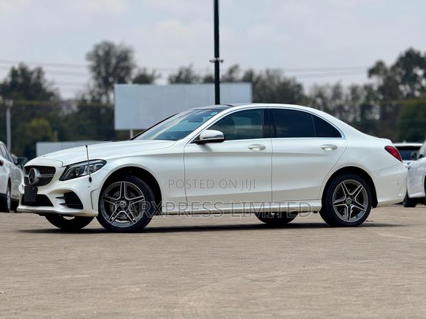 Mercedes-Benz C200 2019 White