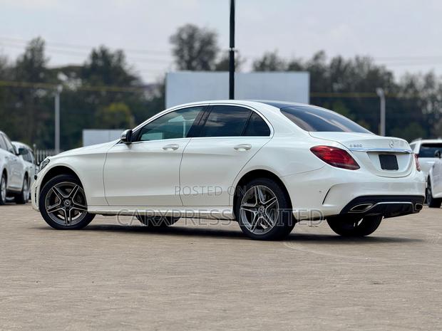 Mercedes-Benz C200 2019 White