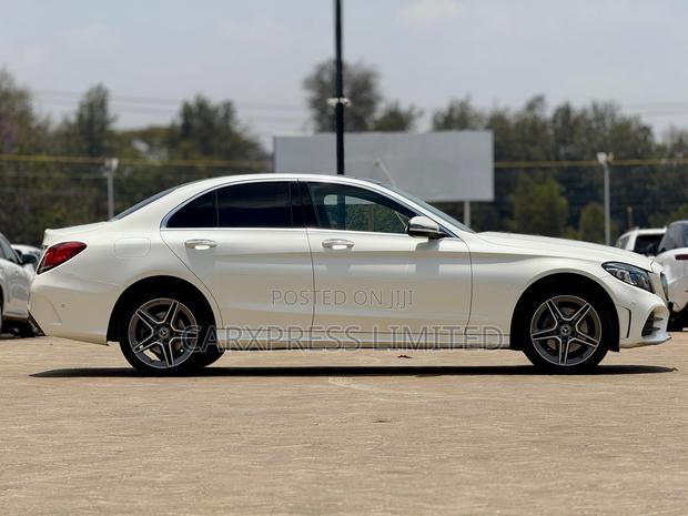 Mercedes-Benz C200 2019 White