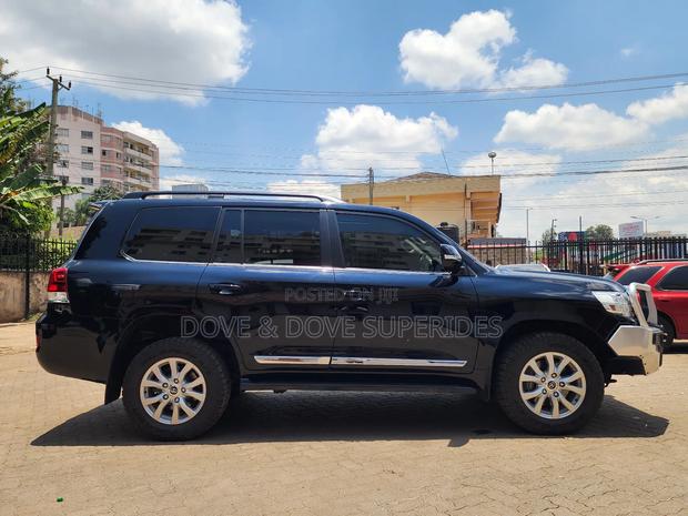 Toyota Land Cruiser 4.5 V8 TD 2018 Black