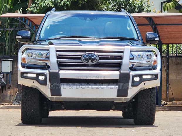 Toyota Land Cruiser 4.5 V8 TD 2018 Black