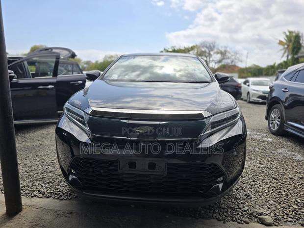Toyota Harrier 2018 Black