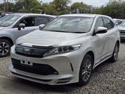 Toyota Harrier 2018 White for sale
