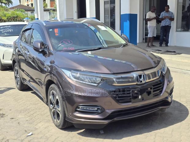 Honda Vezel 2018 Brown