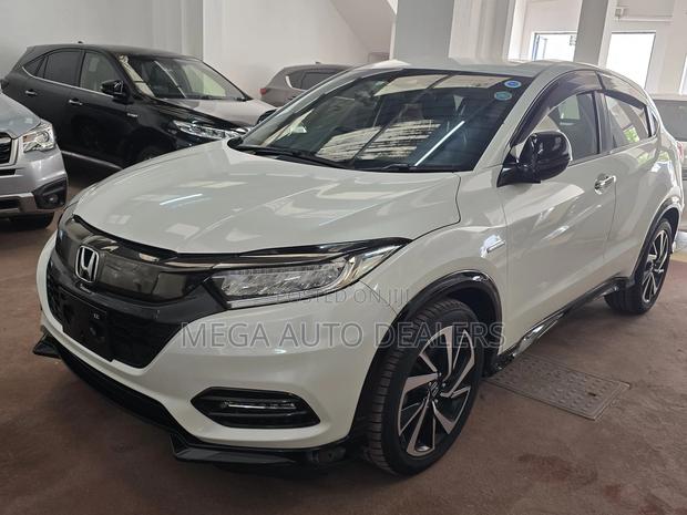 Honda Vezel 2018 White
