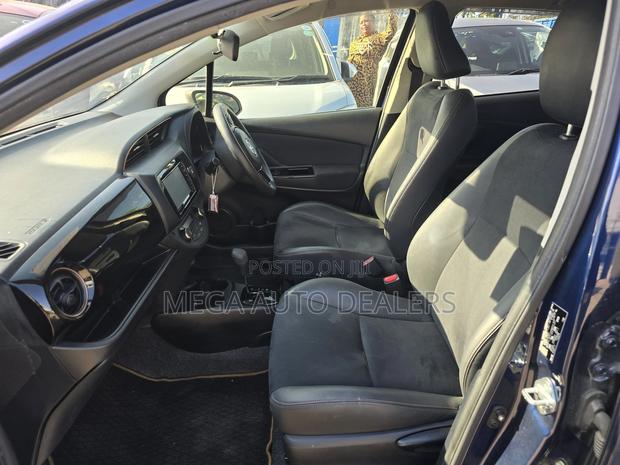 Toyota Vitz 2018 Blue
