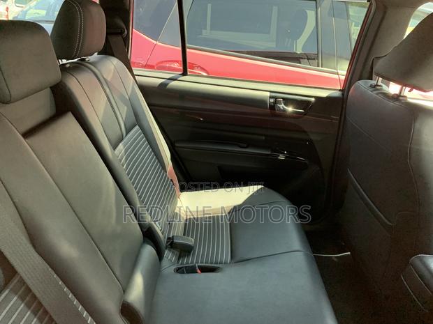 Toyota Corolla Fielder 1.5 Hybrid FWD 2018 Red